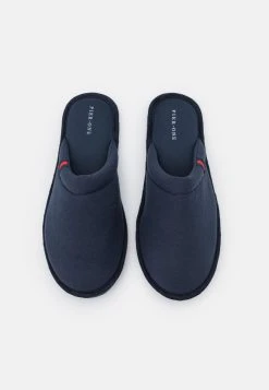 Pier One Prix Acceptable Chaussons rond homme 11 Pier One Prix Acceptable Chaussons rond homme -Promos Pier One Boutique a980ddae57c846959579e8a4a1384f89