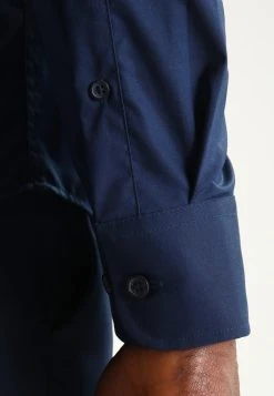 Pier One Chemise classique Bonne Qualité costumes col kent homme 20 Pier One Chemise classique Bonne Qualité costumes col kent homme -Promos Pier One Boutique a981985757a6442b95e0fe13b60c9050