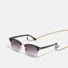 Pier One Soldes CHAIN UNISEX SET - Lunettes de soleil trapèze 2 Pier One Soldes CHAIN UNISEX SET - Lunettes de soleil trapèze -Promos Pier One Boutique ac76d88a568e463eae07ecc1f53c3021