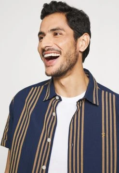 Vendre-Réclame Pier One 5 PACK - T-shirt basique t-shirts col rond homme -Promos Pier One Boutique ad1e5f105df94e638daafdd57d29d49c