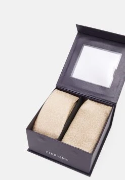 Rabais Pier One SET - Cravate pochettes de costume couleur unie homme -Promos Pier One Boutique ae010782aad14dd9915e57b1b28a7f62