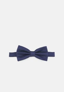 Pier One SET - Cravate Prix Sympa pochettes de costume couleur unie homme -Promos Pier One Boutique af1d07b6967f45e28de678ee377d11c3