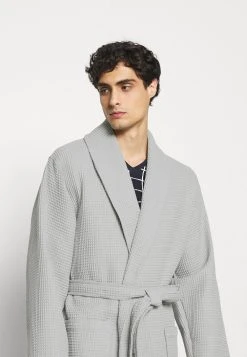 Pier One Peignoir Meilleure qualité sous-vêtements & chaussettes col châle homme 17 Pier One Peignoir Meilleure qualité sous-vêtements & chaussettes col châle homme -Promos Pier One Boutique af6826790f45491bbd51f56bb643bad0