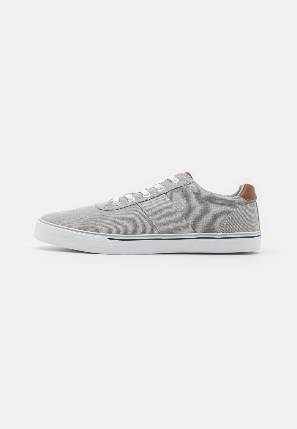 Prix Dégriffé Pier One UNISEX - Baskets basses sneakers rond 3 Prix Dégriffé Pier One UNISEX - Baskets basses sneakers rond