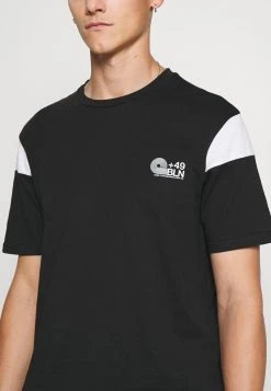 Pier One SLEEVE BLOCK NEW - T-shirt imprimé Marchandise de première qualité t-shirts col rond homme 13 Pier One SLEEVE BLOCK NEW - T-shirt imprimé Marchandise de première qualité t-shirts col rond homme -Promos Pier One Boutique afd43463c12e456c8d0d4bec1e7e6858