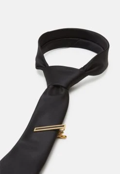 Pier One Garantie De Qualité 100% SET - Mouchoir de poche pochettes de costume couleur unie homme -Promos Pier One Boutique b01ba15170c04400bc215da586d5113c