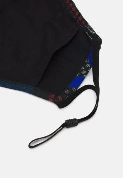 Pier One 3 PACK UNISEX - Masque en tissu Prix Distinctifs masques paisley/cachemire -Promos Pier One Boutique b116ca9312844359b940ccd0d4e83afa