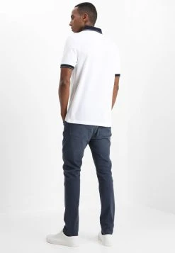 Prix Préférentiel Pier One COLOURED BARON - Jean slim jeans normale homme 10 Prix Préférentiel Pier One COLOURED BARON - Jean slim jeans normale homme -Promos Pier One Boutique b125e3781eb6458e8b39dabe0da8f90b