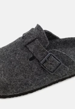 Pier One Prix De Rêve UNISEX - Chaussons sandales rond -Promos Pier One Boutique b2155efd7bf548219c738e3d7e0757b9