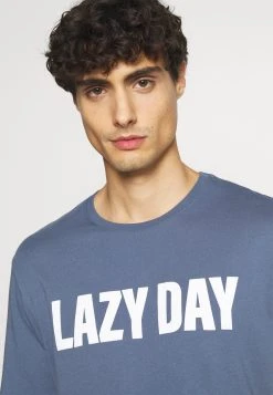 Pier One Vendre-Réclame Haut de pyjama pyjamas col rond homme 14 Pier One Vendre-Réclame Haut de pyjama pyjamas col rond homme -Promos Pier One Boutique b3c6ce4905144fe8a313e1501141028f