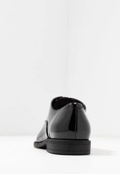 Pier One Derbies & Richelieus Se Vend Bas Prix chaussures de ville rond homme -Promos Pier One Boutique b42a8fcf15f249da8eaa2cca1d1d7c74