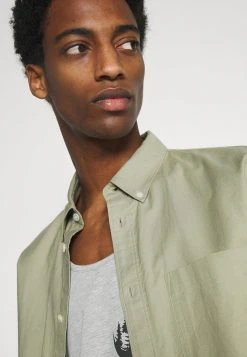 Pier One Débardeur Prix Dégriffé t-shirts encolure large ronde homme 15 Pier One Débardeur Prix Dégriffé t-shirts encolure large ronde homme -Promos Pier One Boutique b5ed8bee44a74591adb89a0b31941959