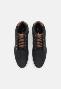 Pier One Bas Prix Baskets basses baskets & sneakers rond homme -Promos Pier One Boutique b633ee0bfb0f4f96834e89c9ae2b87f2