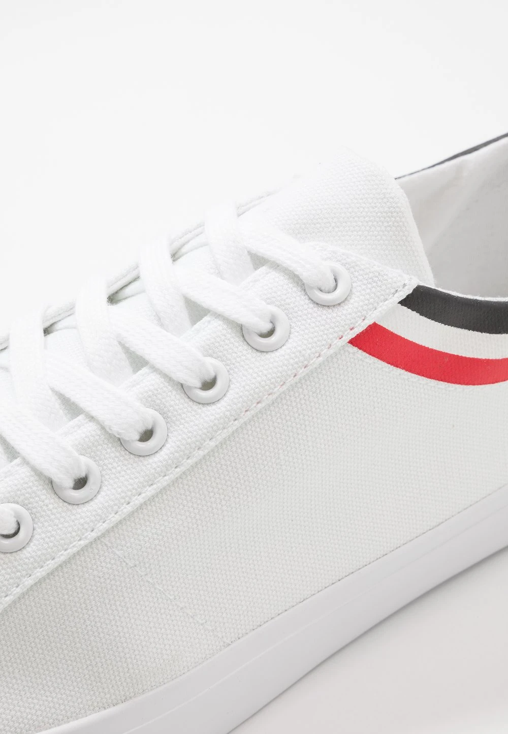 Soldes En Ligne Pier One UNISEX - Baskets basses sneakers rond 8 Soldes En Ligne Pier One UNISEX - Baskets basses sneakers rond – Image 6