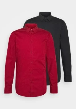 Pier One 2 PACK - Chemise classique Prix Exclusifs costumes & cravates col kent homme -Promos Pier One Boutique b6afab79b85c468b850cd51935075b2a