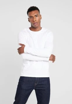 Prix Abordable Pier One 2 PACK - T-shirt à manches longues t-shirts col rond homme 14 Prix Abordable Pier One 2 PACK - T-shirt à manches longues t-shirts col rond homme -Promos Pier One Boutique b74a28ee32764edb9a0082e4dc412571