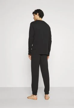 Haute Qualité Pier One Pyjama pyjamas haute homme 17 Haute Qualité Pier One Pyjama pyjamas haute homme -Promos Pier One Boutique b9b8fb88b64649ea840444d93817e424