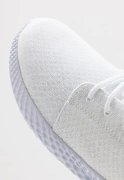 Pier One UNISEX - Baskets basses Qualité garantie 100% baskets & sneakers rond homme -Promos Pier One Boutique ba2e7c225523435388d647643b485744