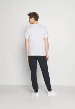 Prix Bradés Pier One T-shirt imprimé t-shirts col rond homme 13 Prix Bradés Pier One T-shirt imprimé t-shirts col rond homme -Promos Pier One Boutique bb7ecbbcd62146b380fea1aff9bad1c3