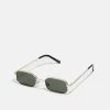 Pier One Prix Allégé UNISEX - Lunettes de soleil sombre (catégorie 3) -Promos Pier One Boutique bcebd4d0bdfd4eddb4426bec123c4bd2