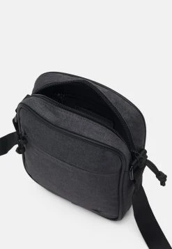 Pier One Meilleure qualité Sac bandoulière sacs compartiment pour téléphone portable homme -Promos Pier One Boutique bd5623b76c41416f8de77bb4a004fb71