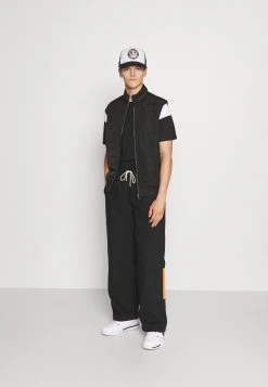 Pier One SLEEVE BLOCK NEW - T-shirt imprimé Marchandise de première qualité t-shirts col rond homme 9 Pier One SLEEVE BLOCK NEW - T-shirt imprimé Marchandise de première qualité t-shirts col rond homme -Promos Pier One Boutique be20e17d02fe4ca7967cc6fc0766fd5d