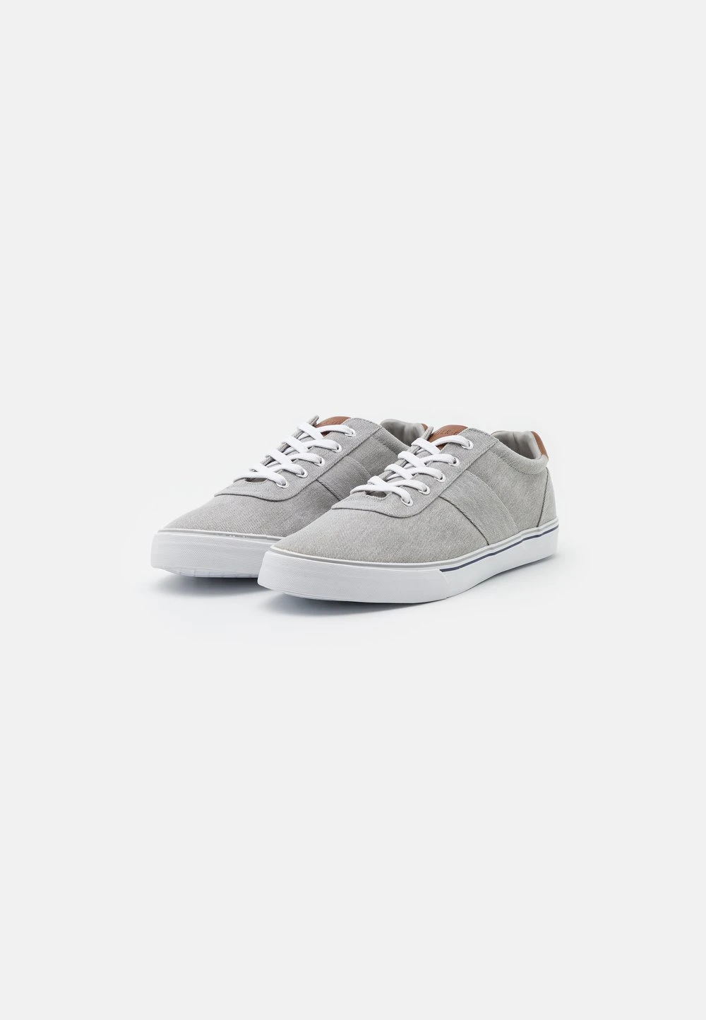 Prix Dégriffé Pier One UNISEX - Baskets basses sneakers rond 4 Prix Dégriffé Pier One UNISEX - Baskets basses sneakers rond – Image 2