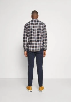 Pier One Chemise Prix Abordable chemises col à boutons homme 9 Pier One Chemise Prix Abordable chemises col à boutons homme -Promos Pier One Boutique c2b78e4fde8840229734724424565470