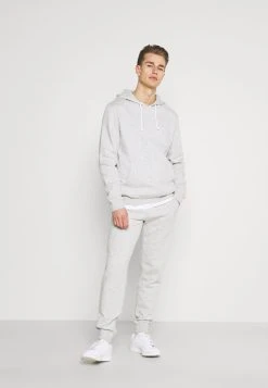 Réduction Pier One 2 PACK - Pantalon de survêtement pantalons normale homme