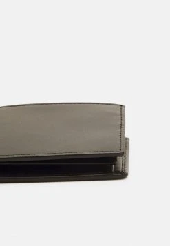 Assurance De l’Authenticité Pier One Portefeuille petite maroquinerie compartiment &agrave; monnaie homme -Promos Pier One Boutique c4208777e4774ab9934594e35b9c7d74