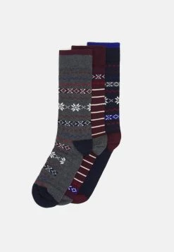 50% Off De Vente Pier One 3 PACK - Chaussettes sous-vêtements chin&eacute; homme -Promos Pier One Boutique c4a3a7fa8a6d4c94963680222eec56e2 2