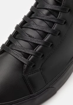 Pier One Authentique 100% UNISEX - Baskets montantes sneakers rond -Promos Pier One Boutique c4ab7471aaad425bb3c5161a46c1d212