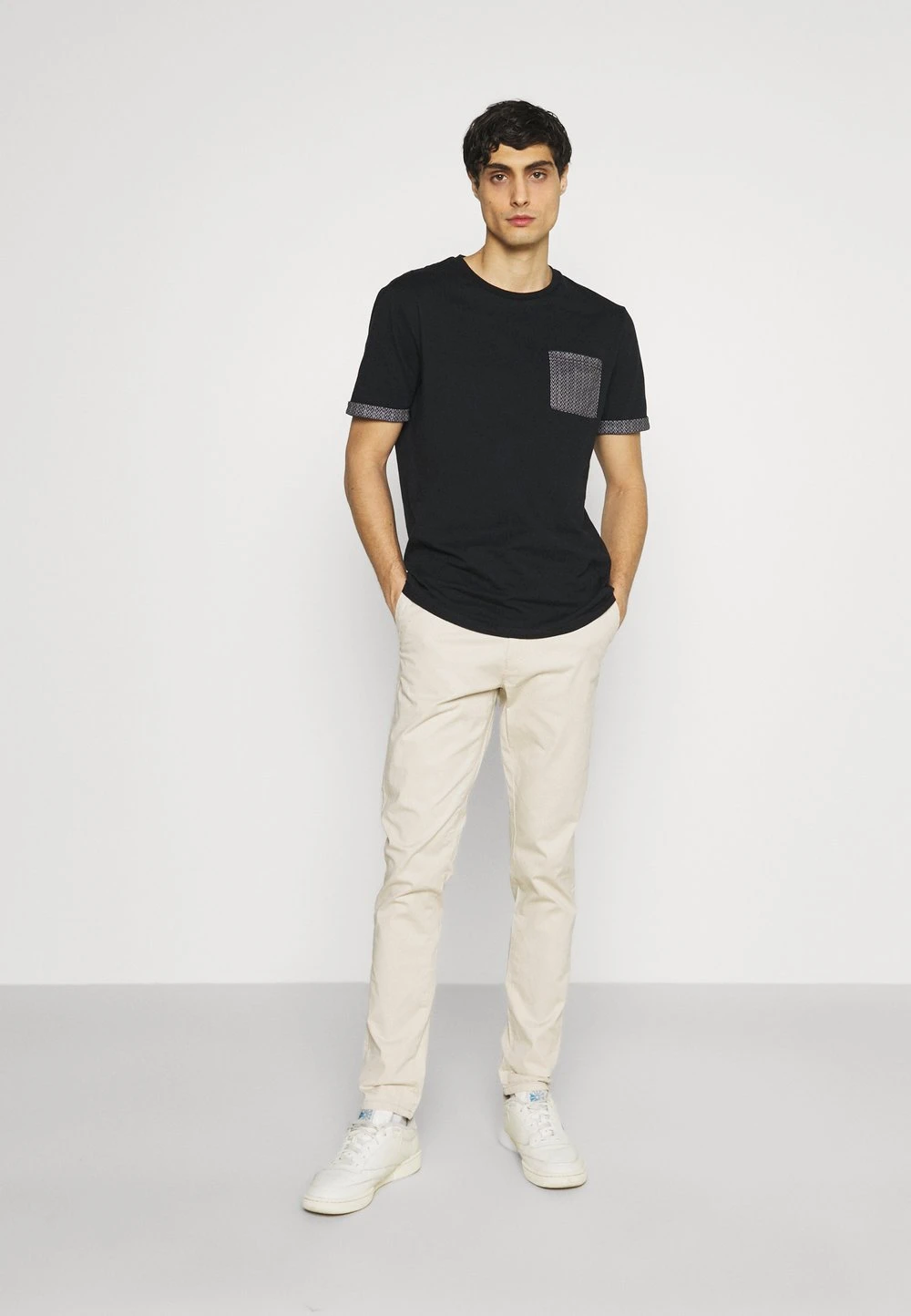 Pier One Prix Malin T-shirt imprimé t-shirts col rond homme 4 Pier One Prix Malin T-shirt imprimé t-shirts col rond homme – Image 2