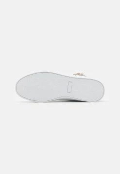 Petit Prix Pier One Baskets montantes sneakers rond homme -Promos Pier One Boutique c5f9294483c24a85aae9567916e28e4a