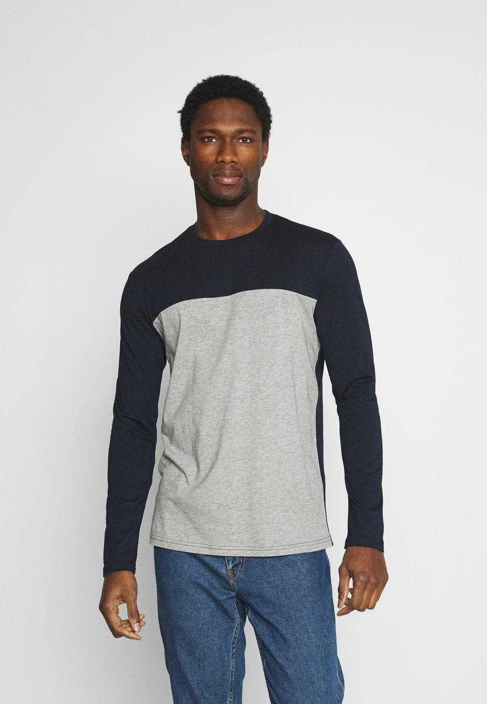 Pier One T-shirt à manches longues Produit de première qualité t-shirts col rond homme 3 Pier One T-shirt à manches longues Produit de première qualité t-shirts col rond homme