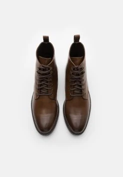 Pier One Bottines à lacets Prix Réduit bottes rond homme -Promos Pier One Boutique c7ea496cf6e8463980932a26f055b94b