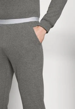 Prix Gelé Pier One LOUNGE HENLEY TROUSERS - Bas de pyjama pyjamas normale homme -Promos Pier One Boutique c8816ea98241478a937b2a028204ec76