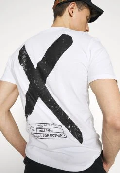 Pier One T-shirt imprimé Prix Équitable t-shirts col rond homme -Promos Pier One Boutique ccdb1bcb5f3d4ed49d6047c872702c57