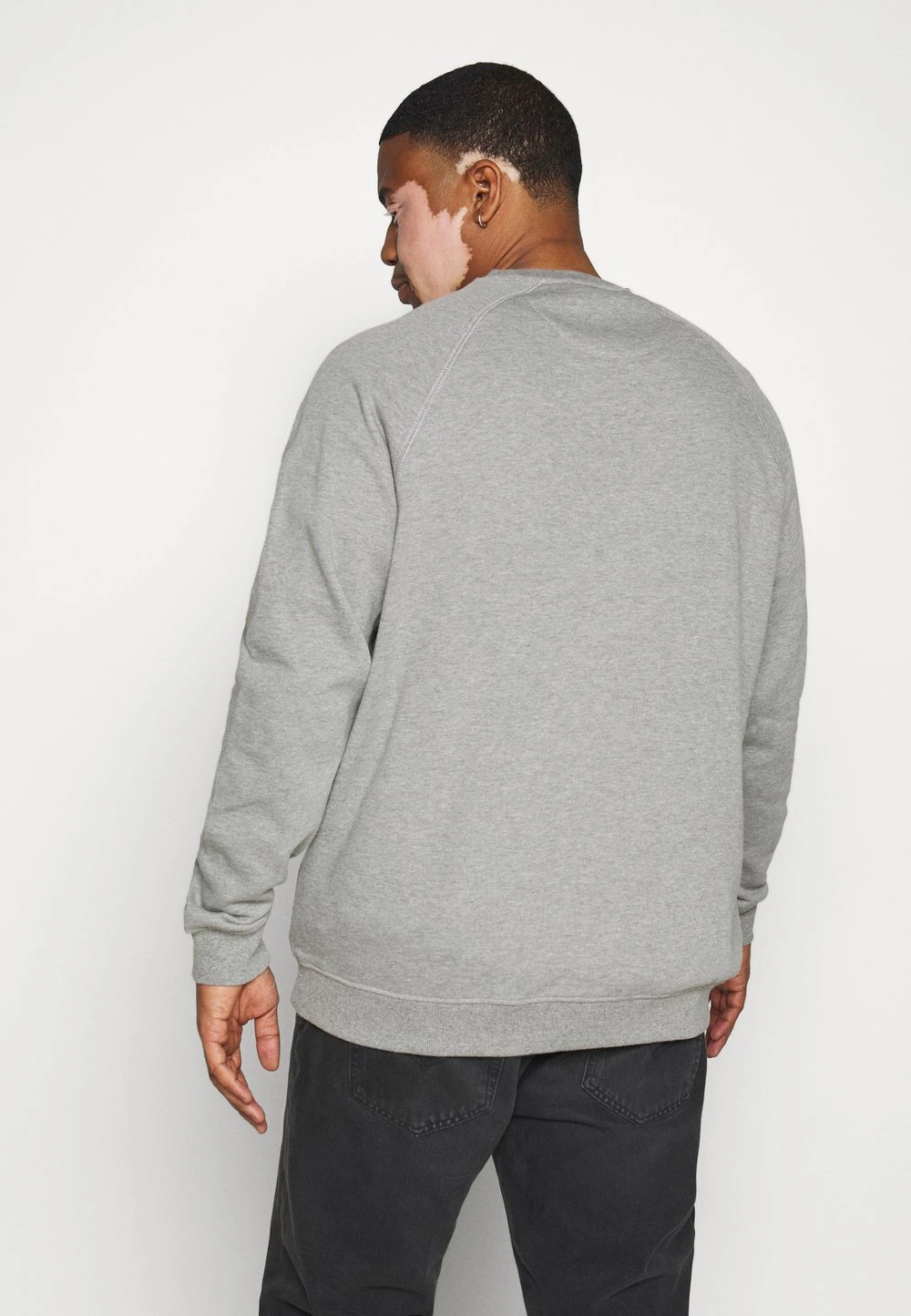 Prix Malin Pier One Sweatshirt pulls et gilets col rond homme 5 Prix Malin Pier One Sweatshirt pulls et gilets col rond homme – Image 3