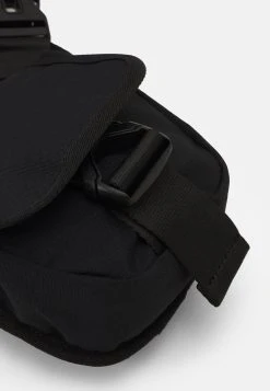 Pier One Rabais UNISEX - Sac bandoulière sacs et bagages fermeture à clip -Promos Pier One Boutique d0ebfc9755e14010b623ce8b670b432e