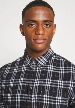 Pier One Petit Prix Chemise chemises col à boutons homme -Promos Pier One Boutique d3d3a1161a894802988055ceeca8a874