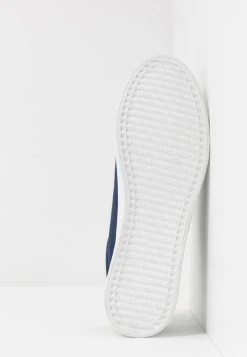 Pier One UNISEX - Baskets basses Prix Imbattable baskets & sneakers rond 13 Pier One UNISEX - Baskets basses Prix Imbattable baskets & sneakers rond -Promos Pier One Boutique d8b050ef1c1f49178812e9b28a6c1d17