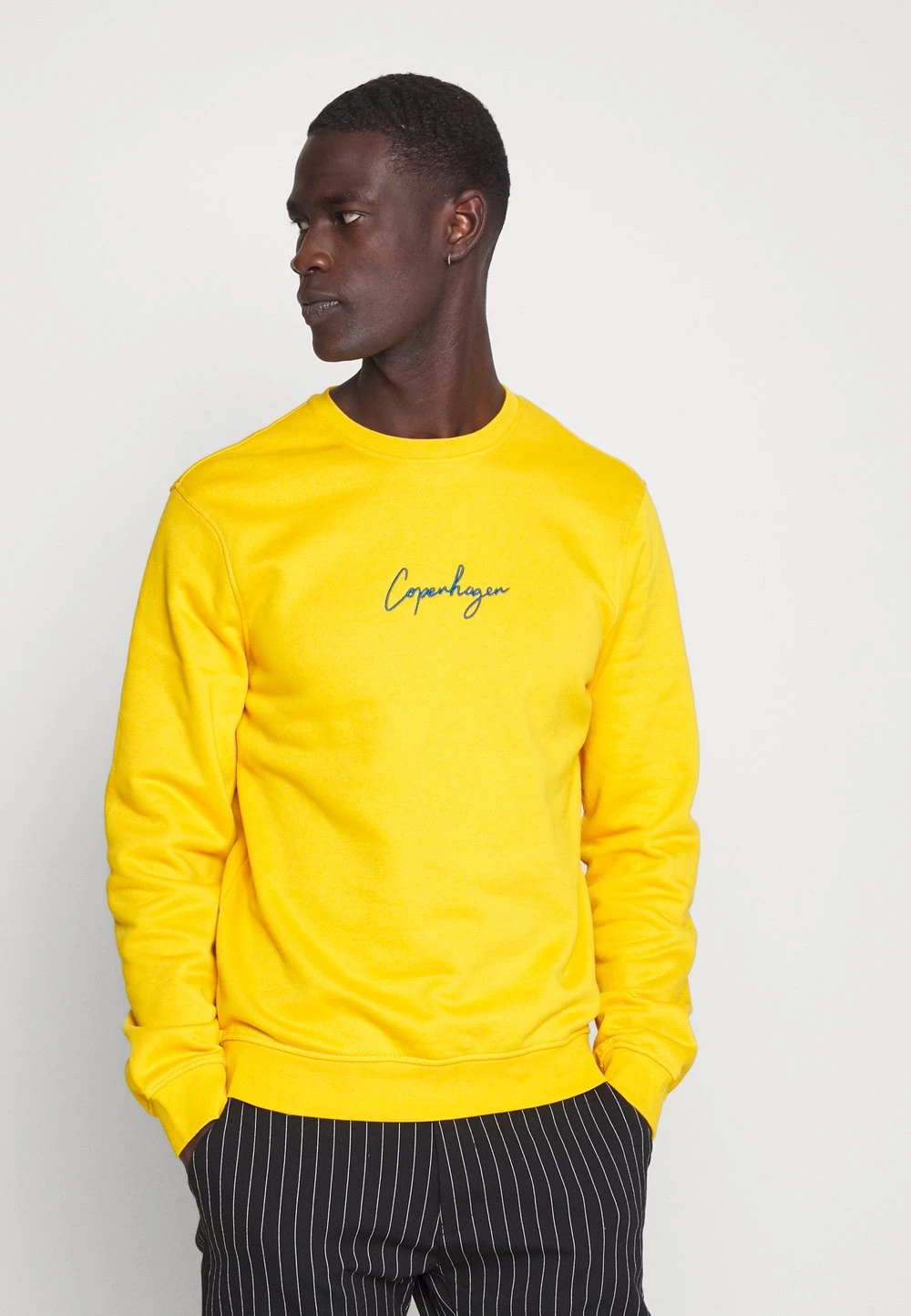 Pier One Prix Allégé Sweatshirt sweats & hoodies col rond homme 3 Pier One Prix Allégé Sweatshirt sweats & hoodies col rond homme