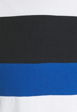 Pier One T-shirt basique Qualité garantie 100% t-shirts col rond homme 15 Pier One T-shirt basique Qualité garantie 100% t-shirts col rond homme -Promos Pier One Boutique de501897e8c34801b7f9b6f4bd698697