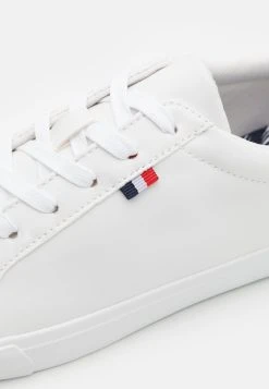 Pier One Prix Favorable UNISEX - Baskets basses baskets & sneakers rond -Promos Pier One Boutique def1a1b8def040e8a2692faf3249e43e