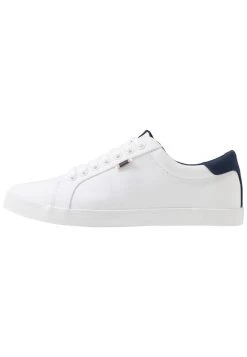 Pier One UNISEX - Baskets basses Prix Imbattable baskets & sneakers rond 15 Pier One UNISEX - Baskets basses Prix Imbattable baskets & sneakers rond -Promos Pier One Boutique e027eb56c0404608a8d233036ad5aa15 1