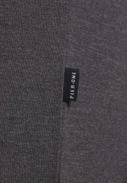 Pier One T-shirt à manches longues Qualité Garantie t-shirts col roulé homme -Promos Pier One Boutique e0c07445e19e40838a1f662cca878a10