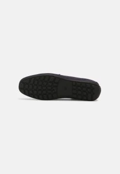 Qualité Fiable Pier One Mocassins chaussures basses carré homme 18 Qualité Fiable Pier One Mocassins chaussures basses carré homme -Promos Pier One Boutique e106b07c493a4054b6853b1df7608650