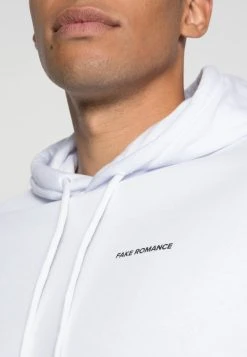 Prix Légers Pier One UNISEX - Sweat à capuche pulls et gilets 14 Prix Légers Pier One UNISEX - Sweat à capuche pulls et gilets -Promos Pier One Boutique e1cf43645c2f4c2abb15a271a17b4eff