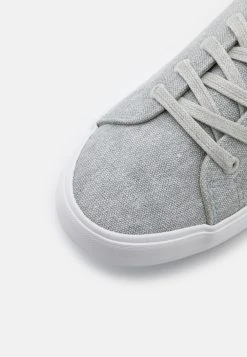 Pier One UNISEX - Baskets basses Prix Affortable baskets & sneakers rond 16 Pier One UNISEX - Baskets basses Prix Affortable baskets & sneakers rond -Promos Pier One Boutique e2a39add31d6492d9383fa5ba5c1fc6f